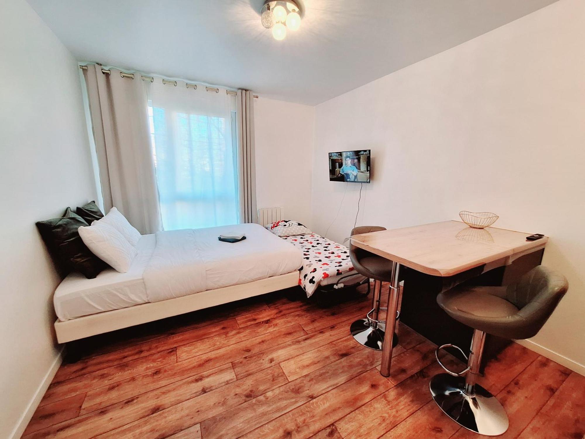 Studio Alpha - 2Min By Train To Disneyland Or 20Min Walk - 5Min Walk To "Val D'Europe" Station Montévrain Kültér fotó