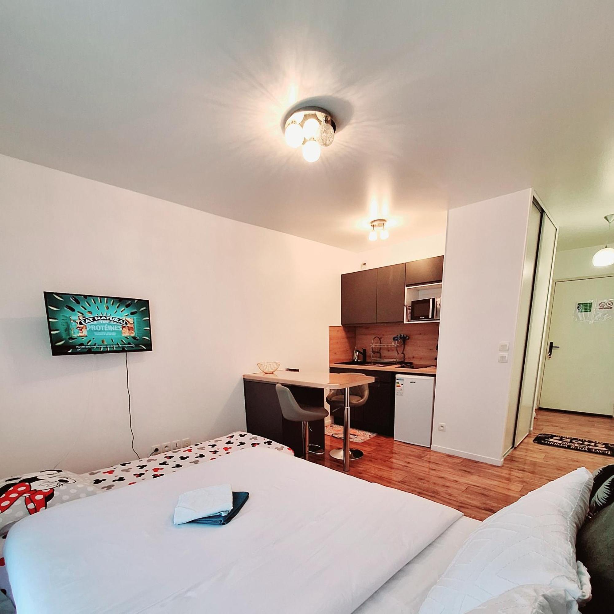 Studio Alpha - 2Min By Train To Disneyland Or 20Min Walk - 5Min Walk To "Val D'Europe" Station Montévrain Kültér fotó