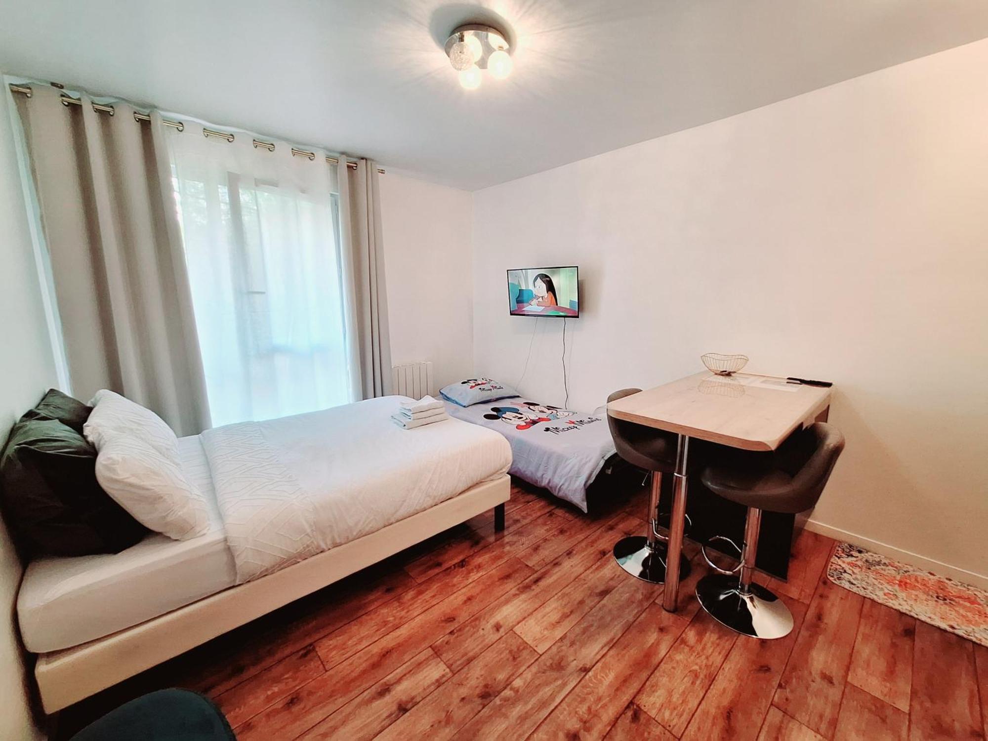 Studio Alpha - 2Min By Train To Disneyland Or 20Min Walk - 5Min Walk To "Val D'Europe" Station Montévrain Kültér fotó